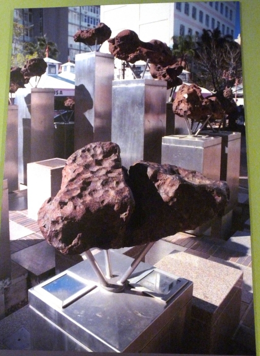 Kép a Meteorit Plazáról