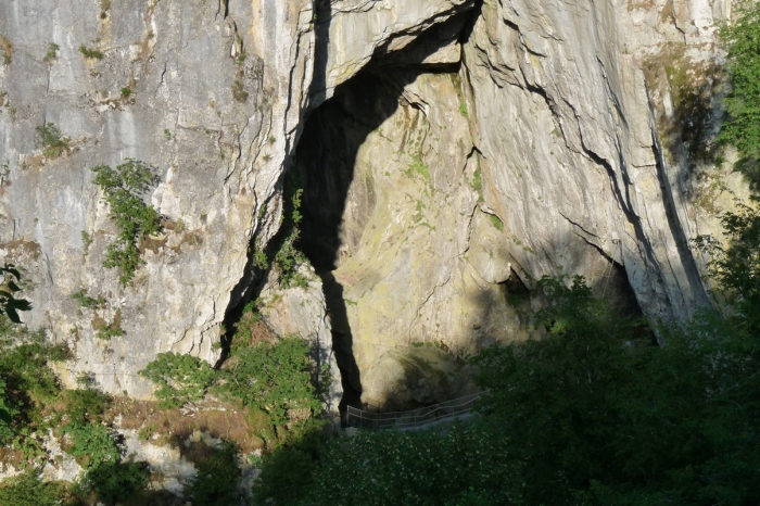 Barlang bejárat (Szlovénia)